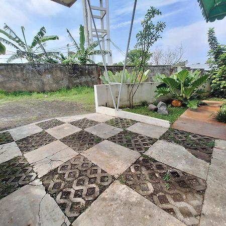 Villa Estetik Di Маланг Экстерьер фото