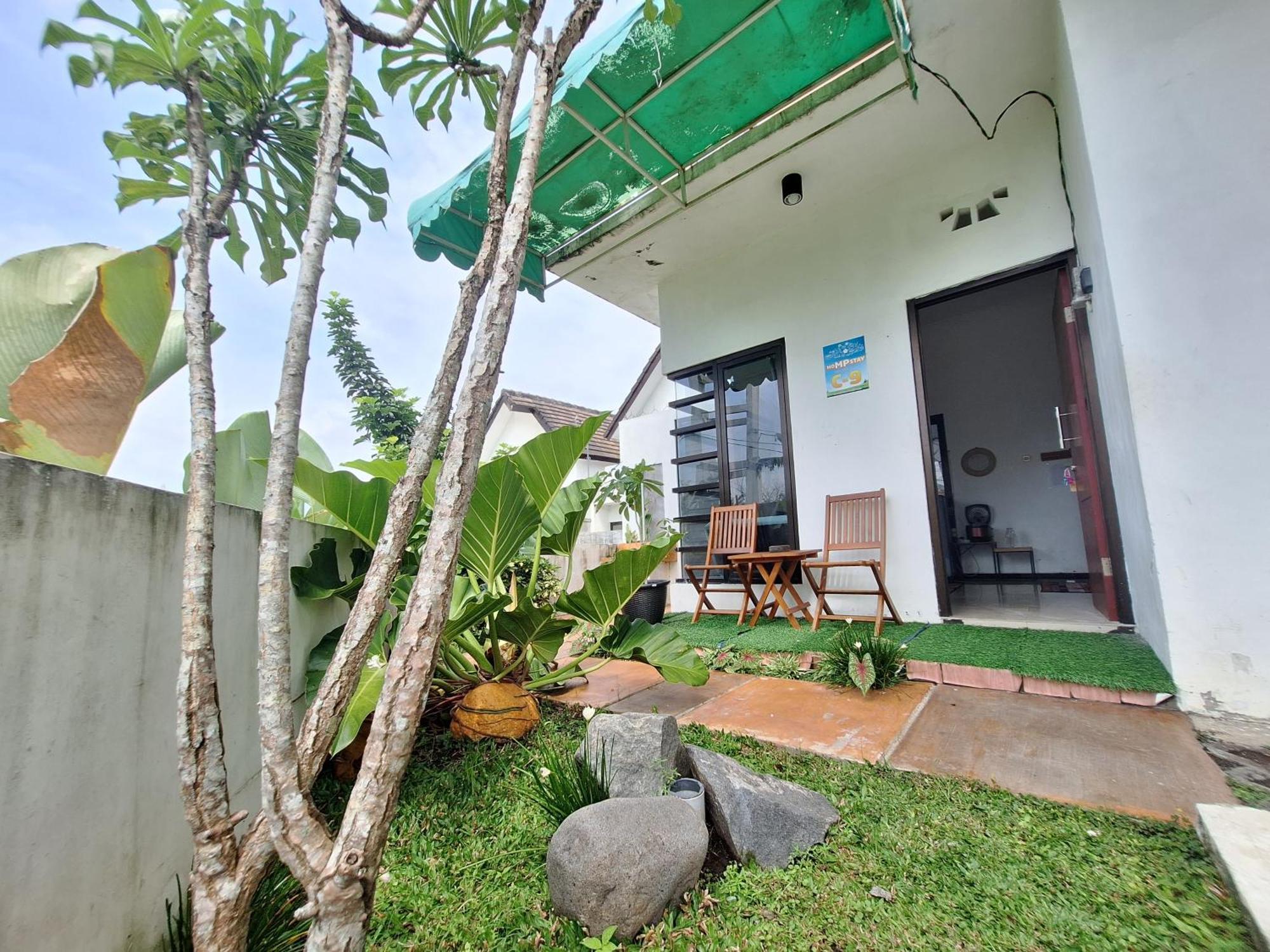 Villa Estetik Di Маланг Экстерьер фото