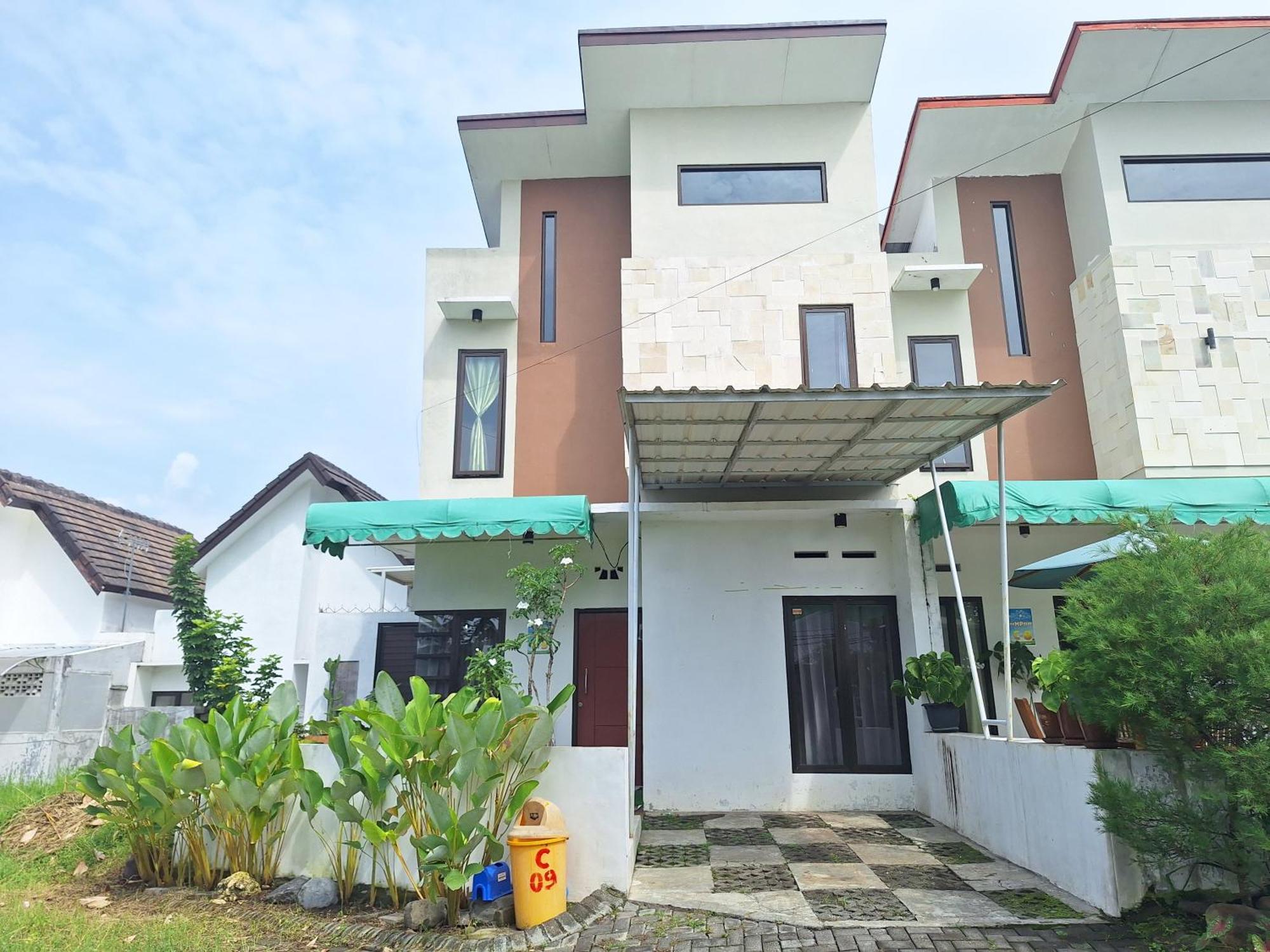 Villa Estetik Di Маланг Экстерьер фото